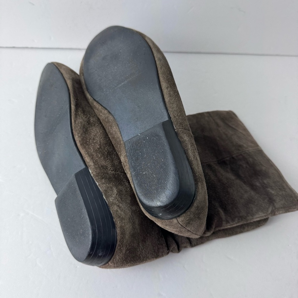 Vintage Newport News Brown Suede Flat Short Boots Women’s Size 8 - Picture 12 of 12